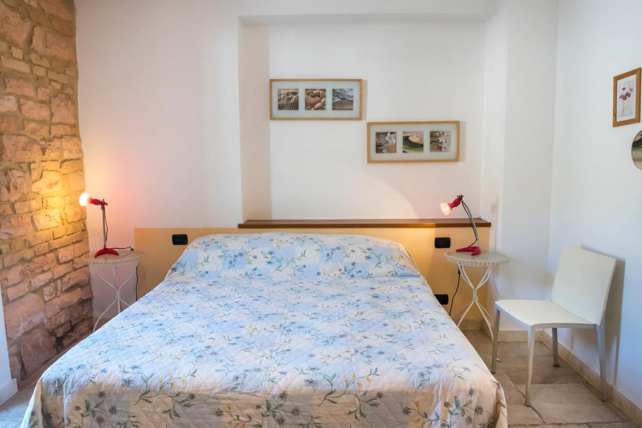 A08 - Poggio, Delizioso Bilocale Al Piano Terra Apartamento Poggio  Exterior foto